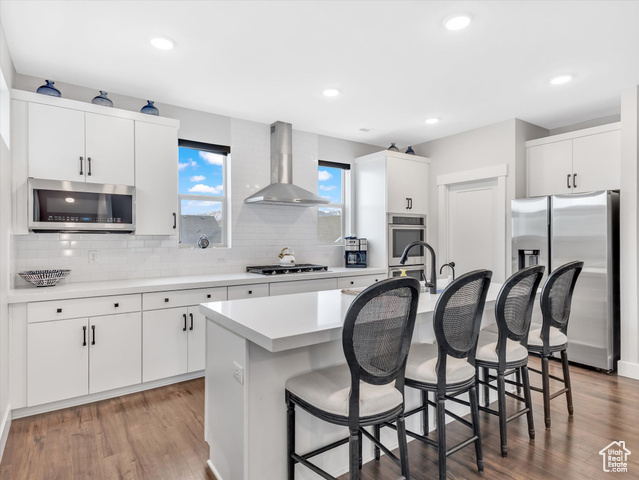 Property Photo: 1374 Gambel Oak Way UT 84098