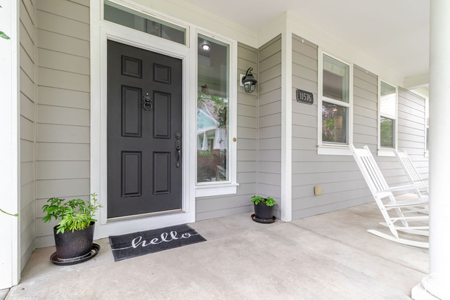 Property Photo: 11576 S Oakmond Rd UT 84095