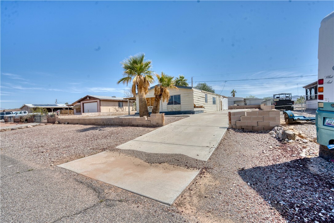 Property Photo: 5680 SE Ruby Street AZ 86426