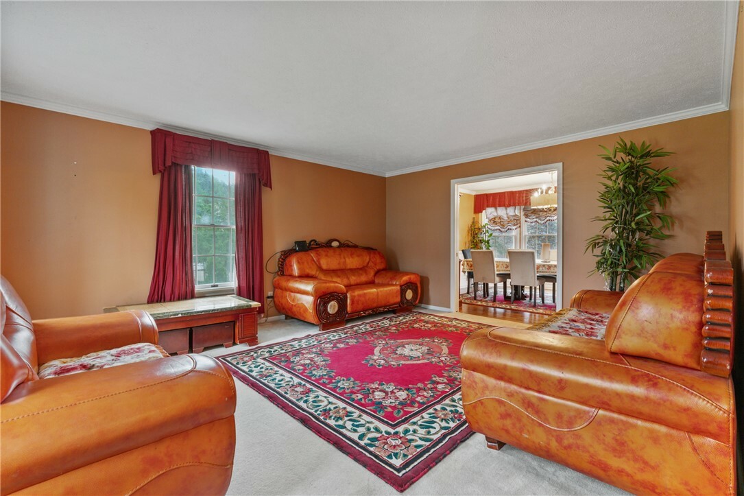 Property Photo: 228 Meadowfield Lane PA 15025