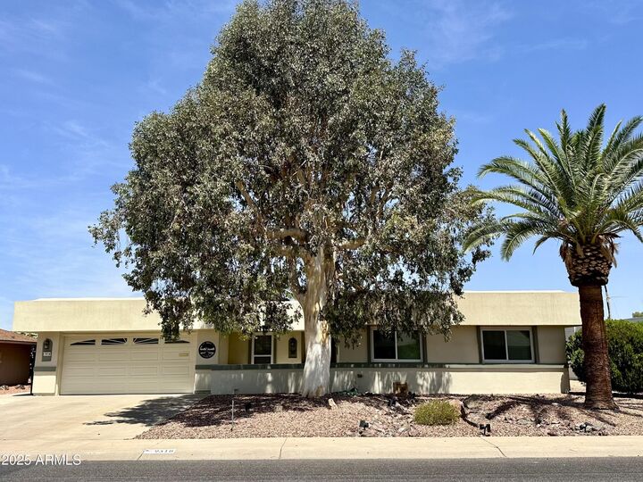 Property Photo:  9318 W Briarwood Circle  AZ 85351