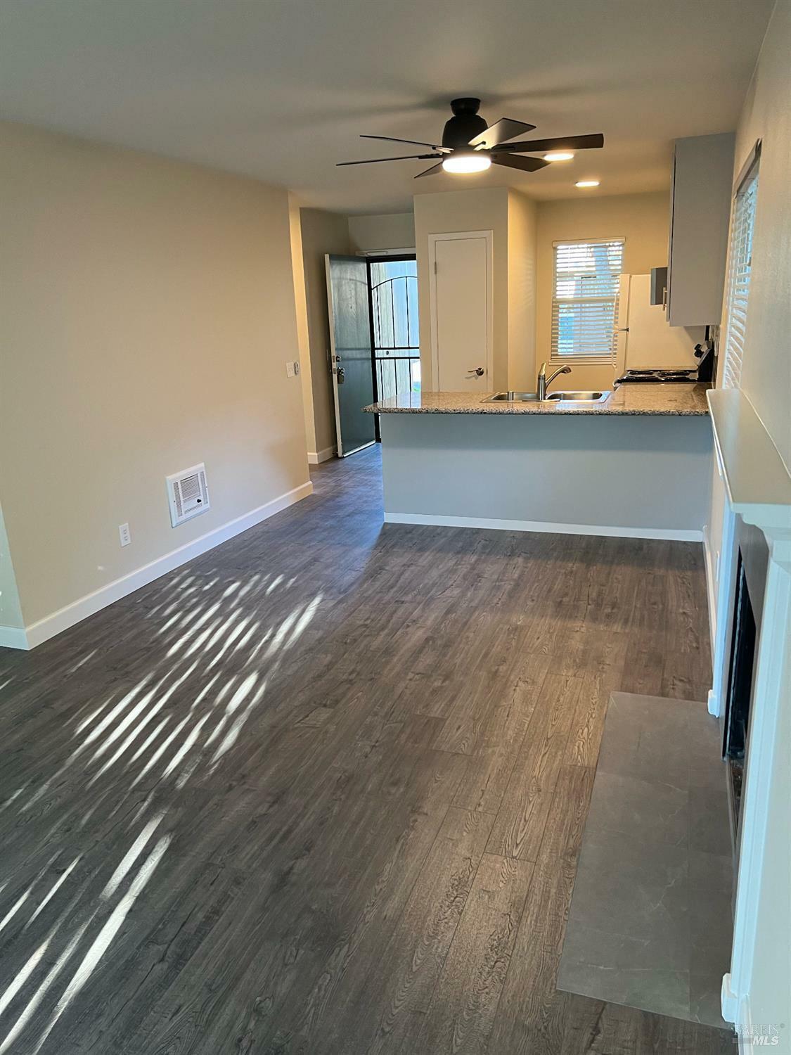 Property Photo: 207 Stony Point Road CA 95401