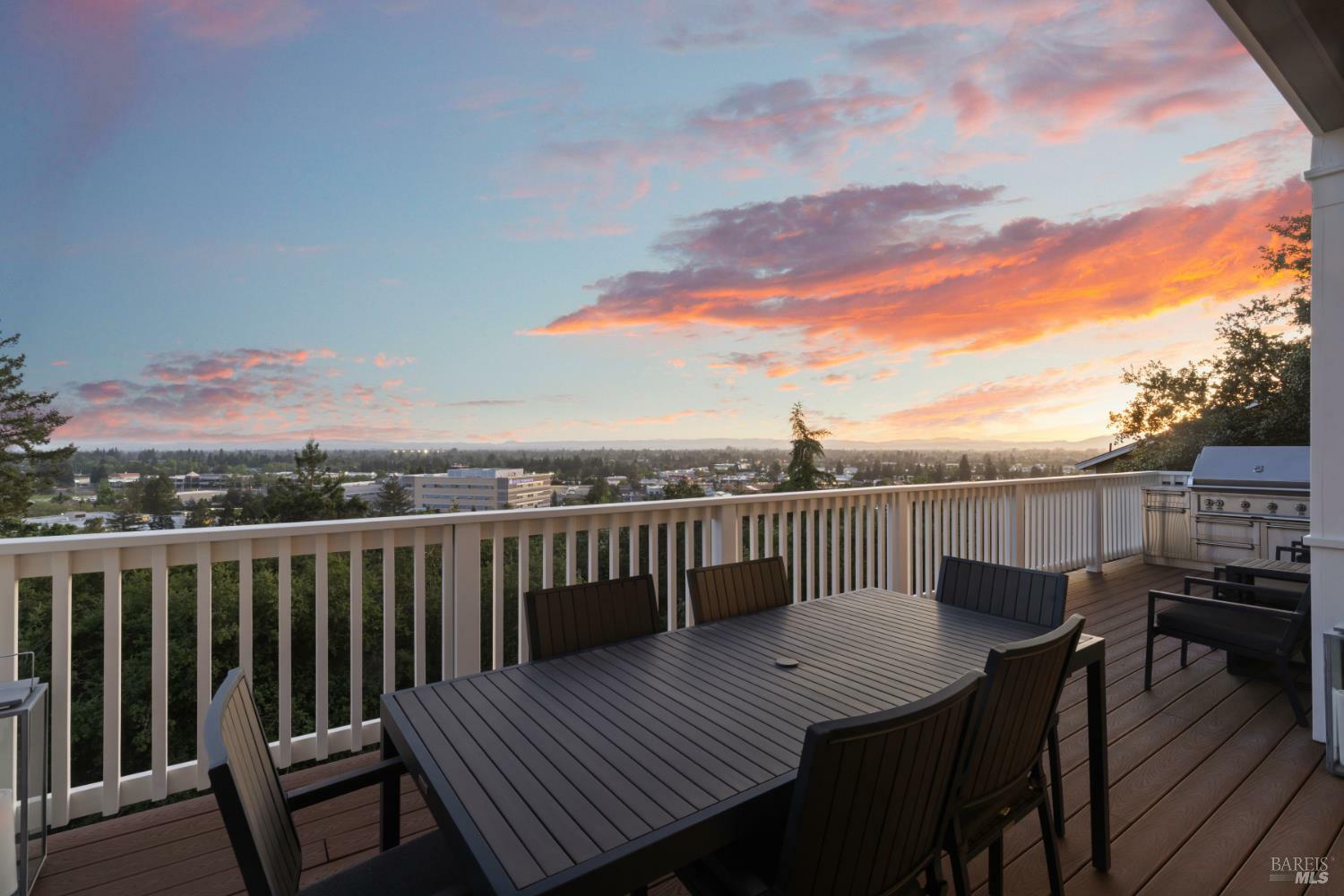 Property Photo: 3393 Lake Park Court CA 95403