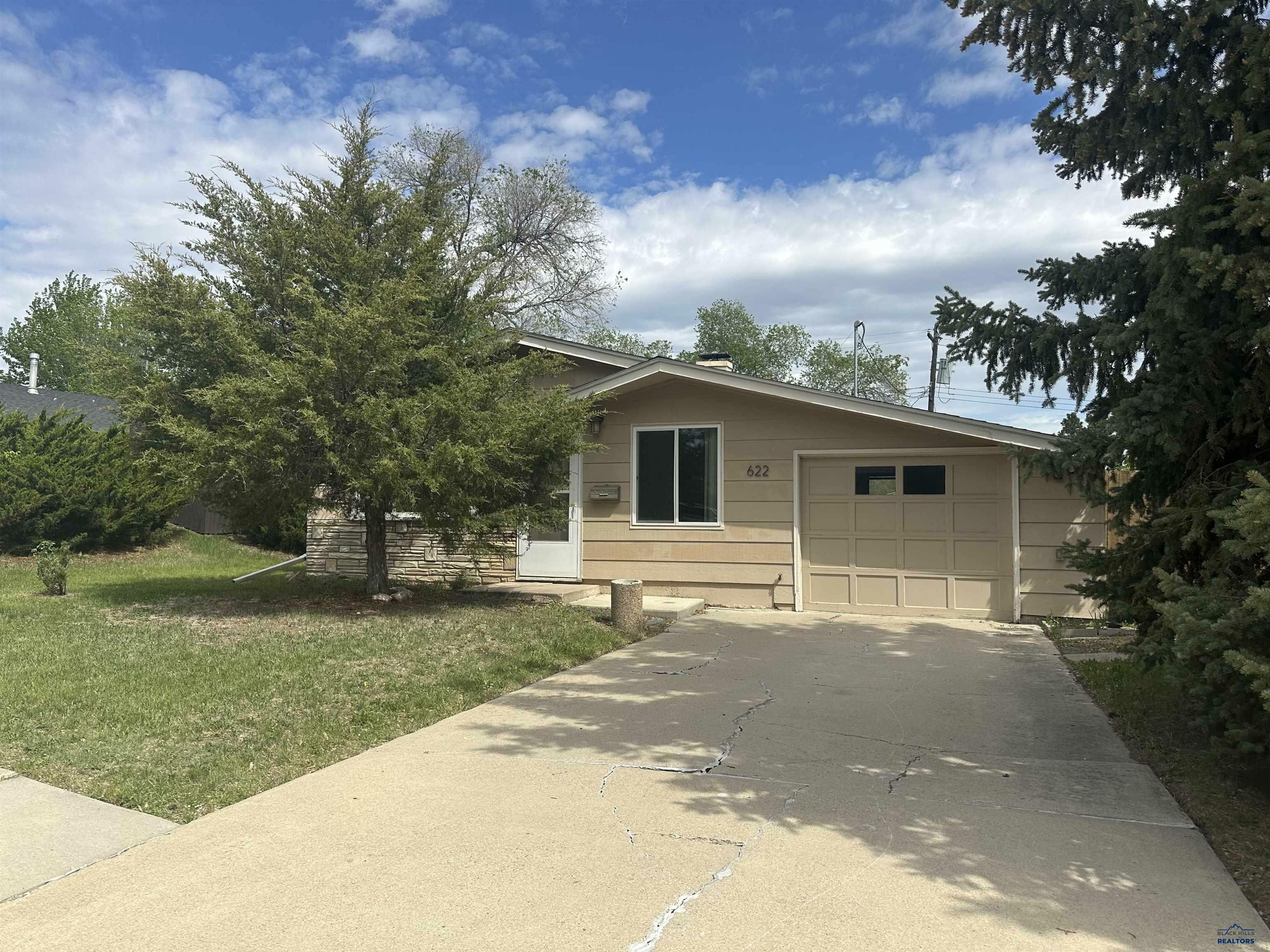 Property Photo: 622 E Iowa SD 57701