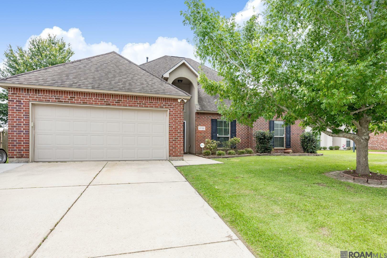 Property Photo:  41165 New Orleans Dr  LA 70778 