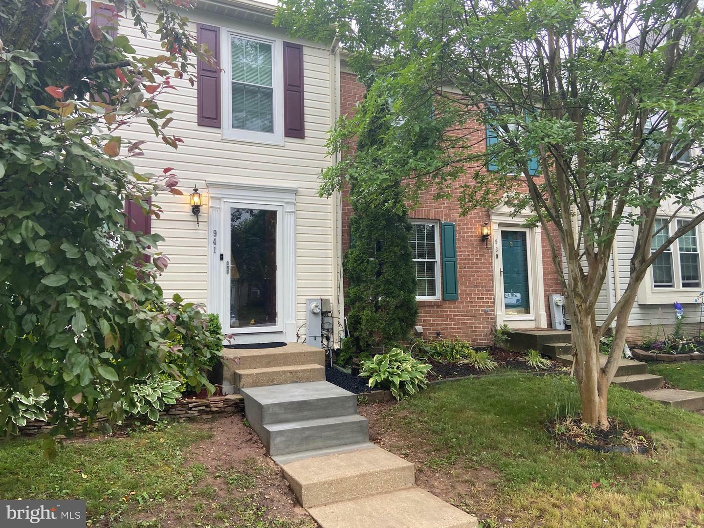 Property Photo: 941 Chestnut Manor Court MD 21226