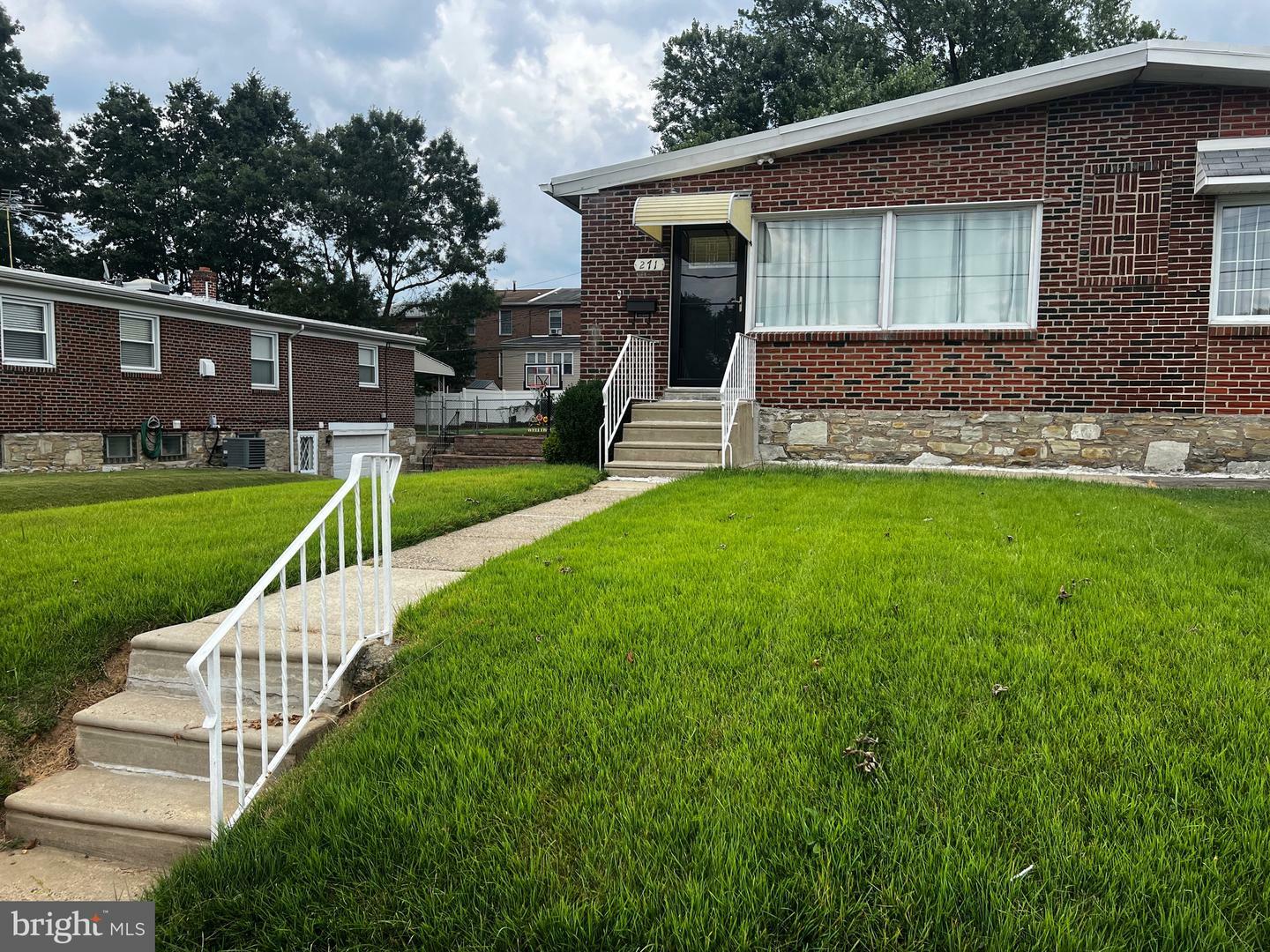 271 Dimarco Drive  Philadelphia PA 19154 photo