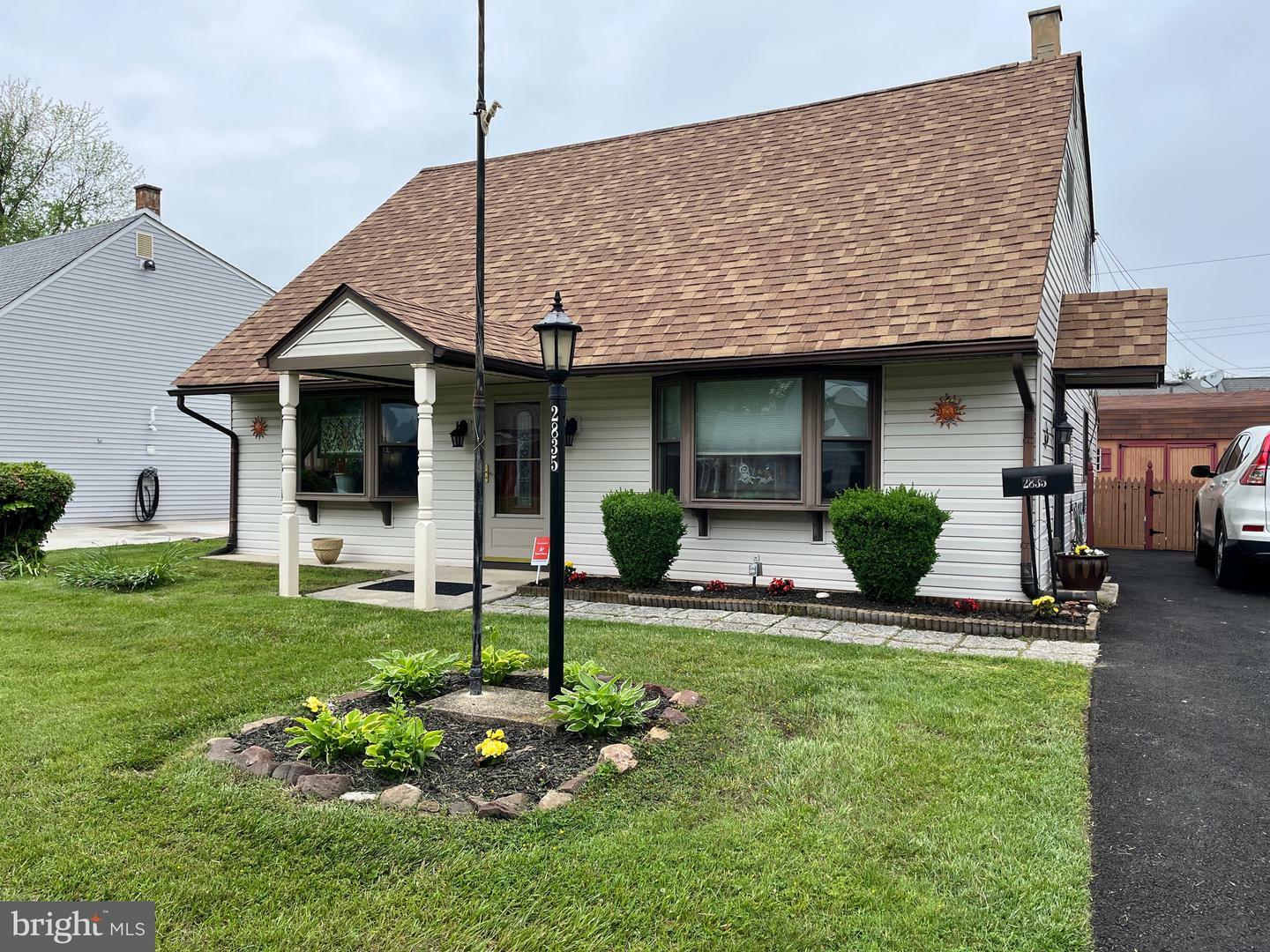 Property Photo: 2835 Nightingale Road PA 19154