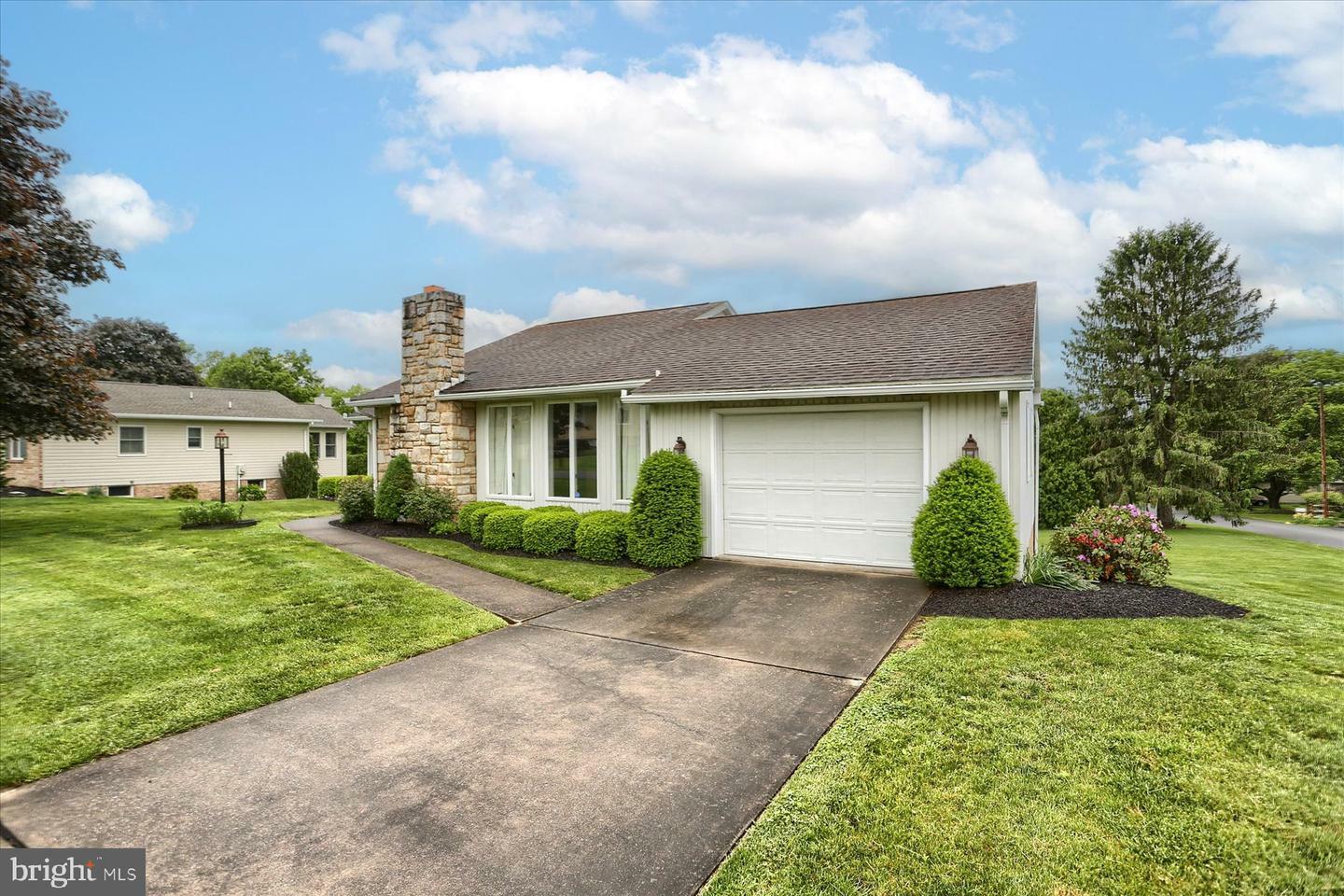 Property Photo: 438 N 4th Street PA 17032