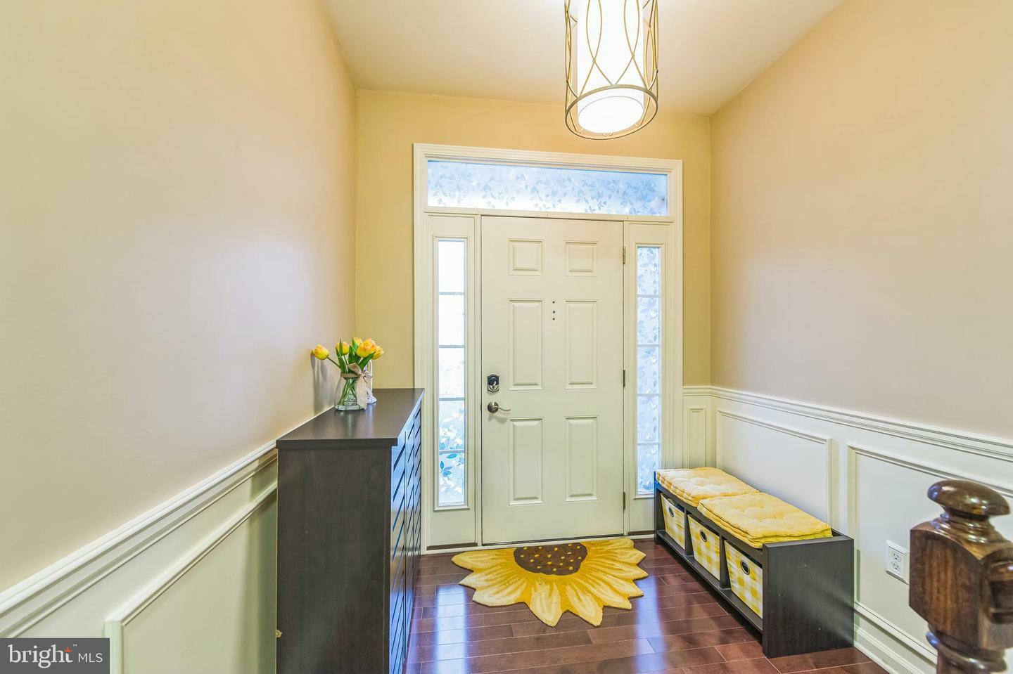 Property Photo: 316 Fairfield Circle S PA 19468