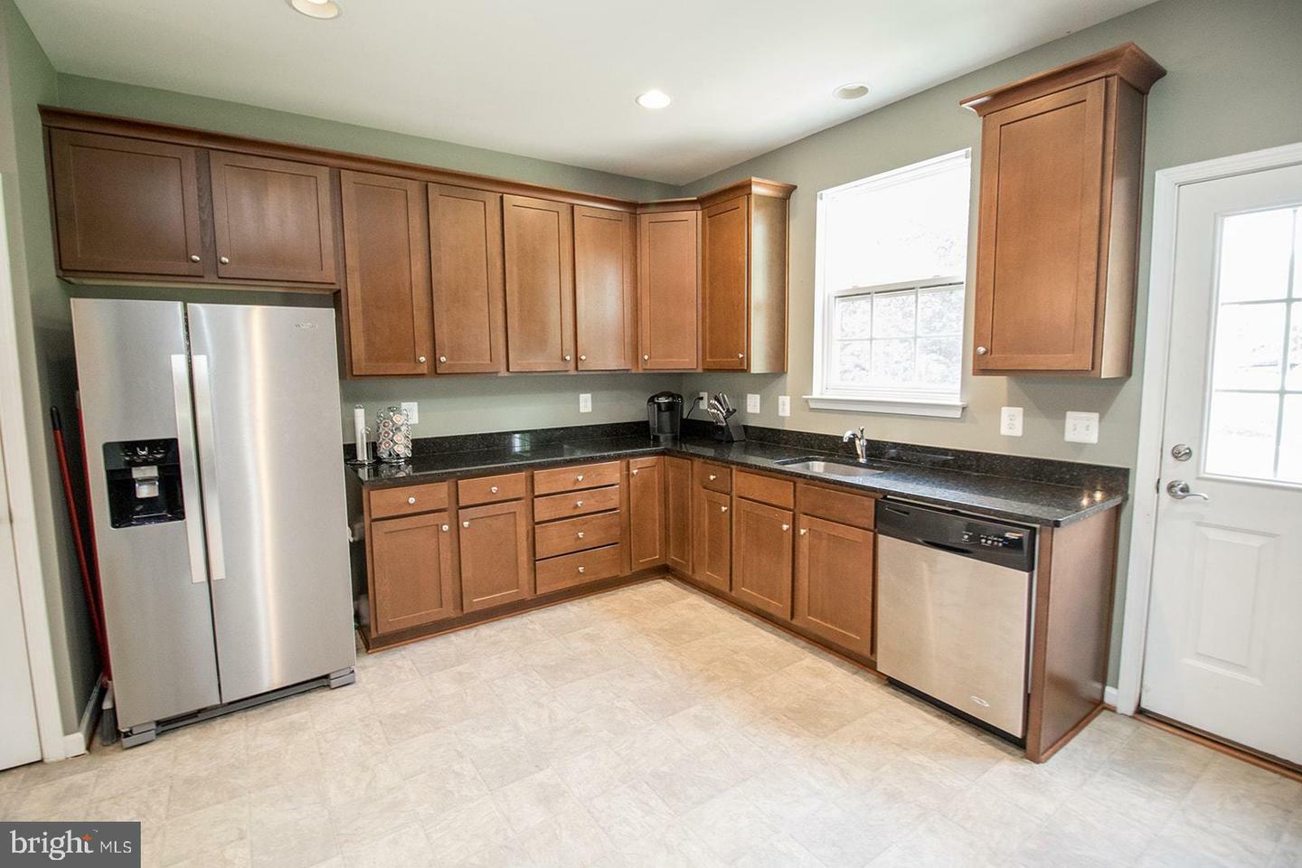 Property Photo: 23098 Foxglove Way MD 20619