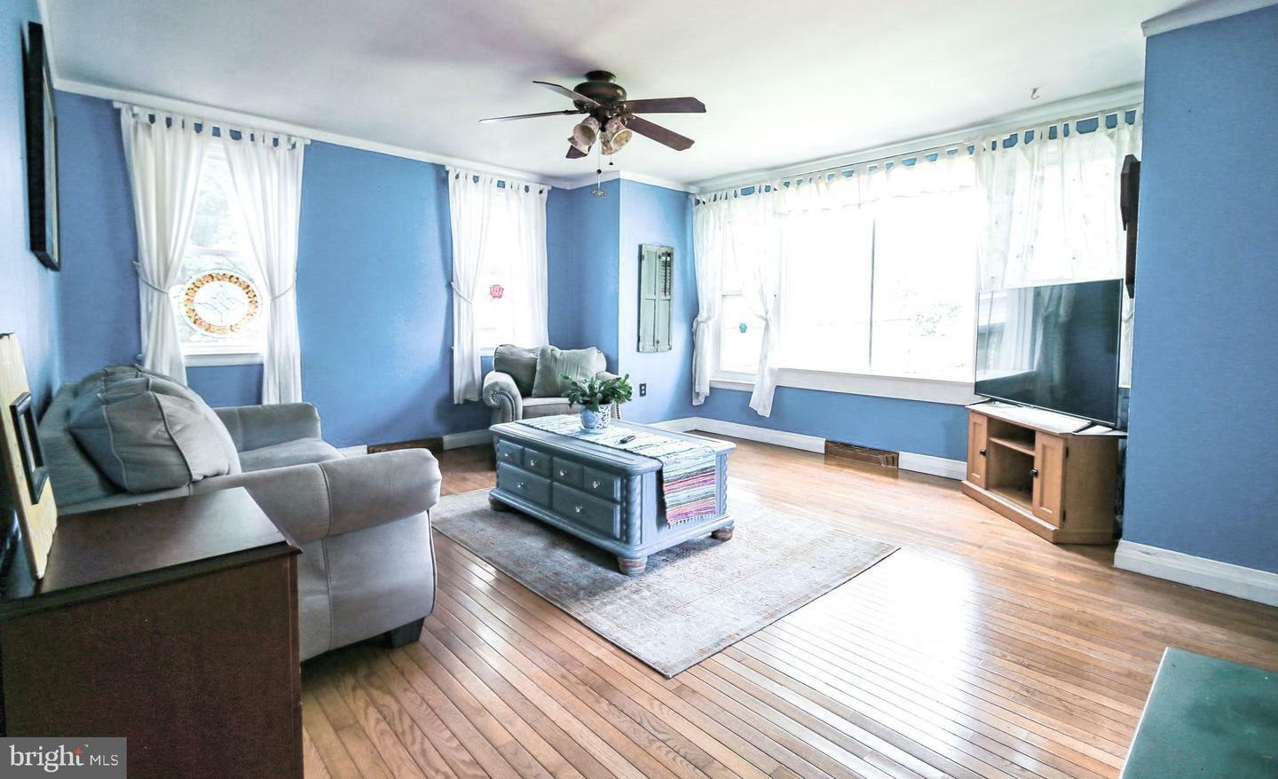 Property Photo: 3552 Oak Drive MD 21037