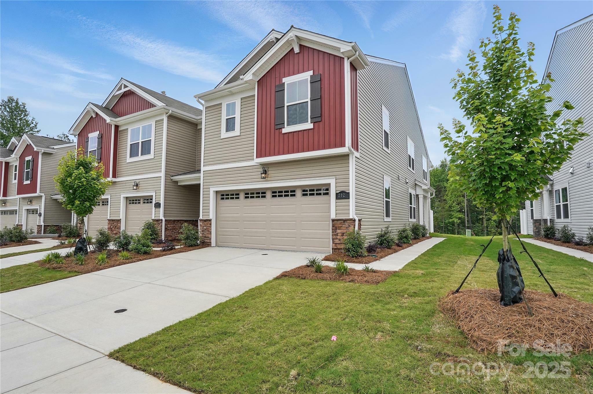 Property Photo: 2021 Vinyasa Lane Sts-41 NC 28215