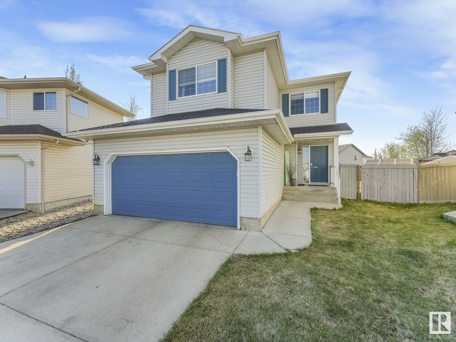 Photo de la propriété: 3250 23 St NW AB T6T 2A8