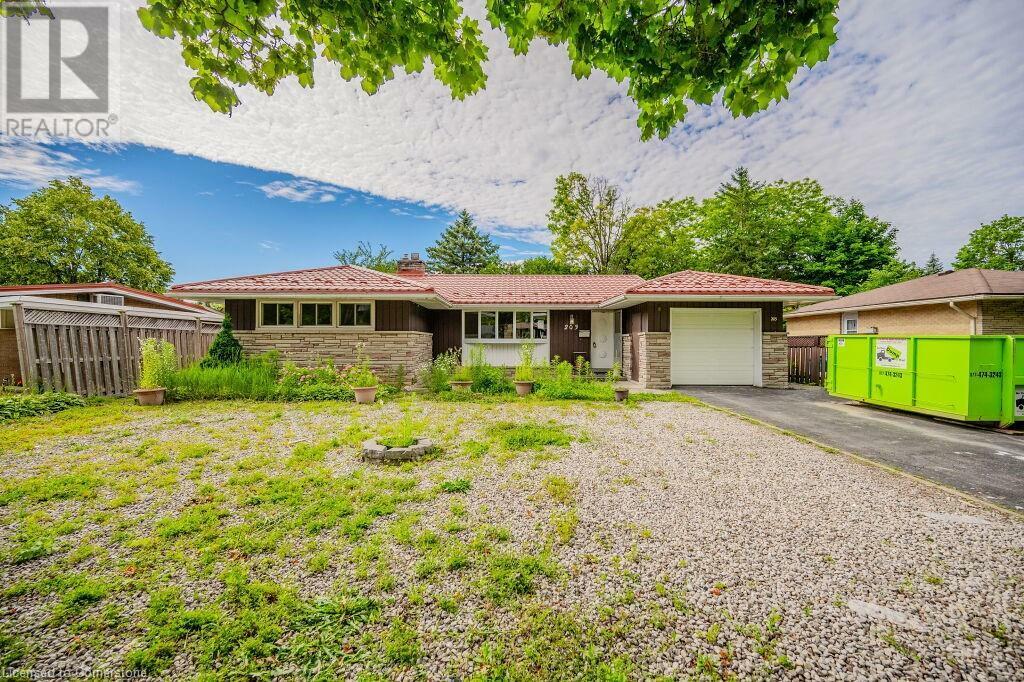Property Photo: 203 Forest Hill Drive Main ON N2M 4G5