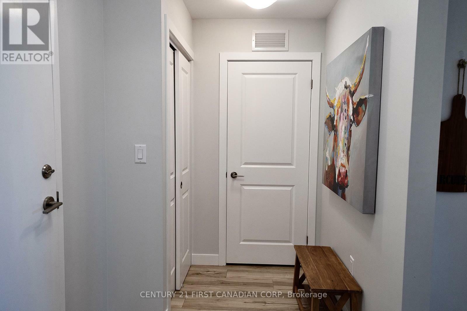 Property Photo:  100 The Promenade 403  ON N5L 0B7 