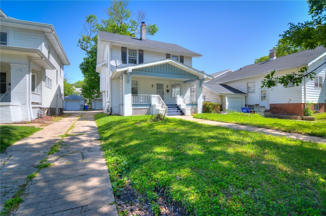 Property Photo: 1416 W Decatur Street IL 62522