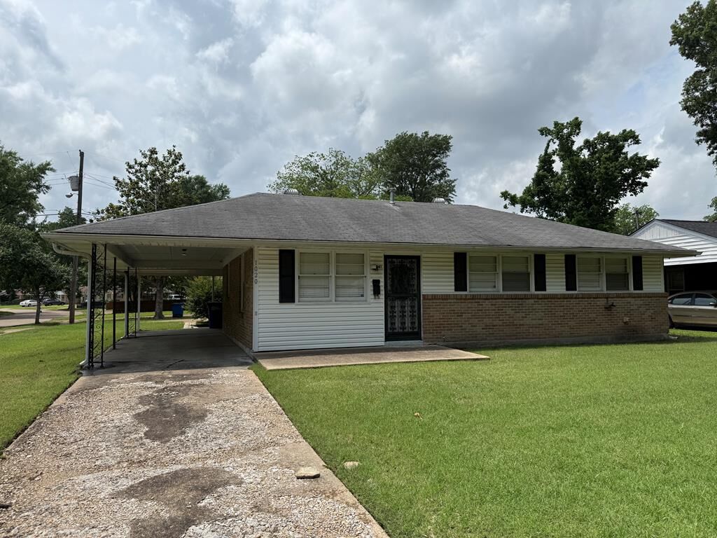 Property Photo:  1020 Lehr Street  AR 72301 
