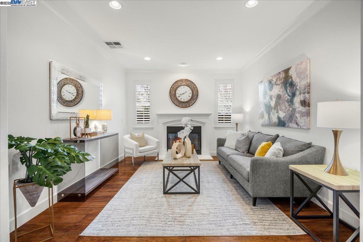 Property Photo: 2396 Keats Ln CA 94582