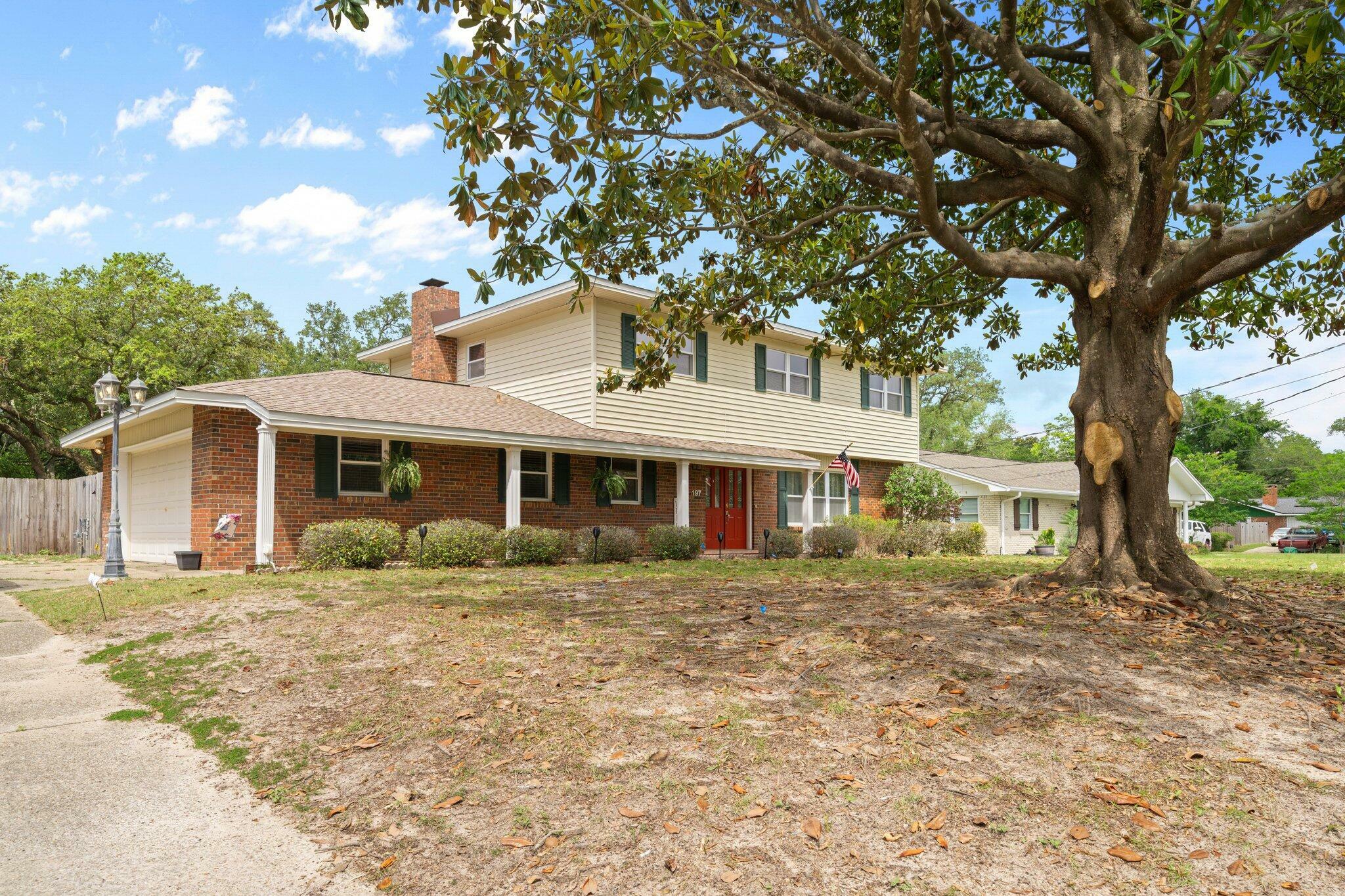 Property Photo: 197 Country Club Road FL 32579