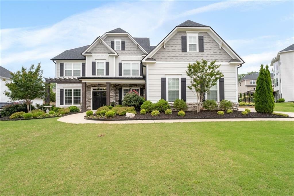 Property Photo: 6840 Canyon Creek Way GA 30028