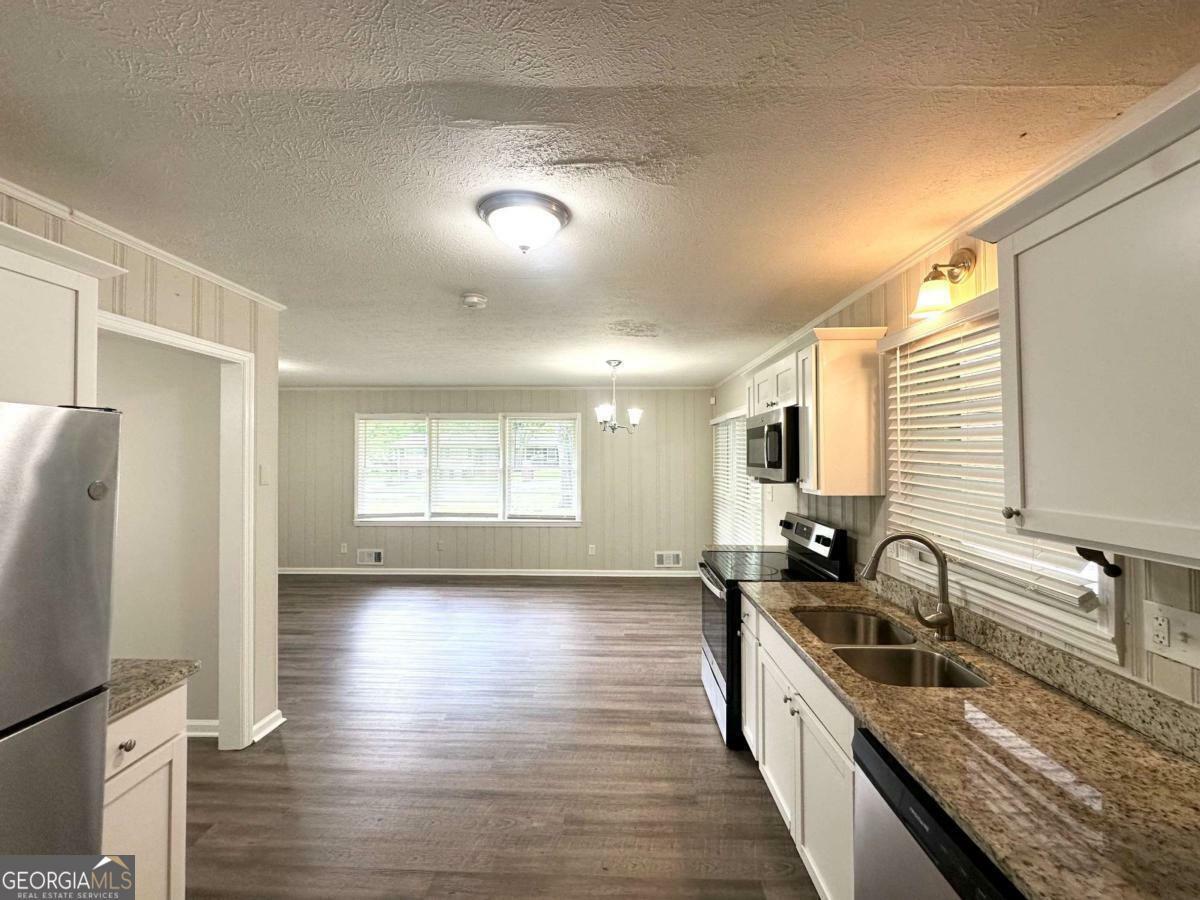 Property Photo: 3375 Brenda Lane GA 30122