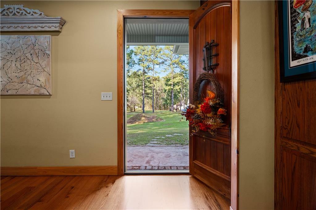 Property Photo:  159 Valentine Road  LA 71371 