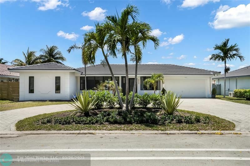 Property Photo: 5641 Bayview Dr FL 33308