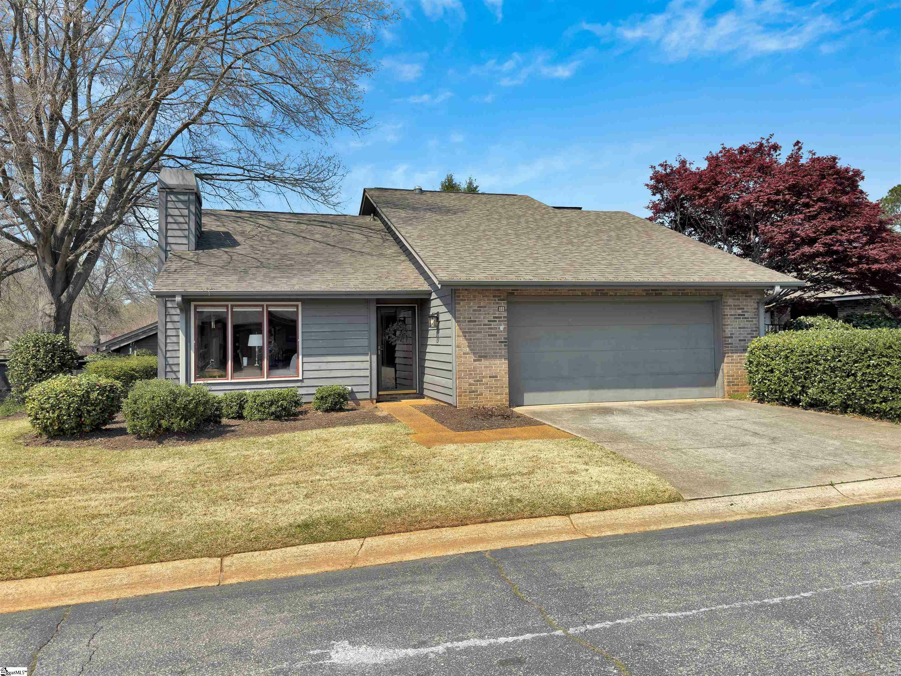 Property Photo: 122 Tanager Circle SC 29650