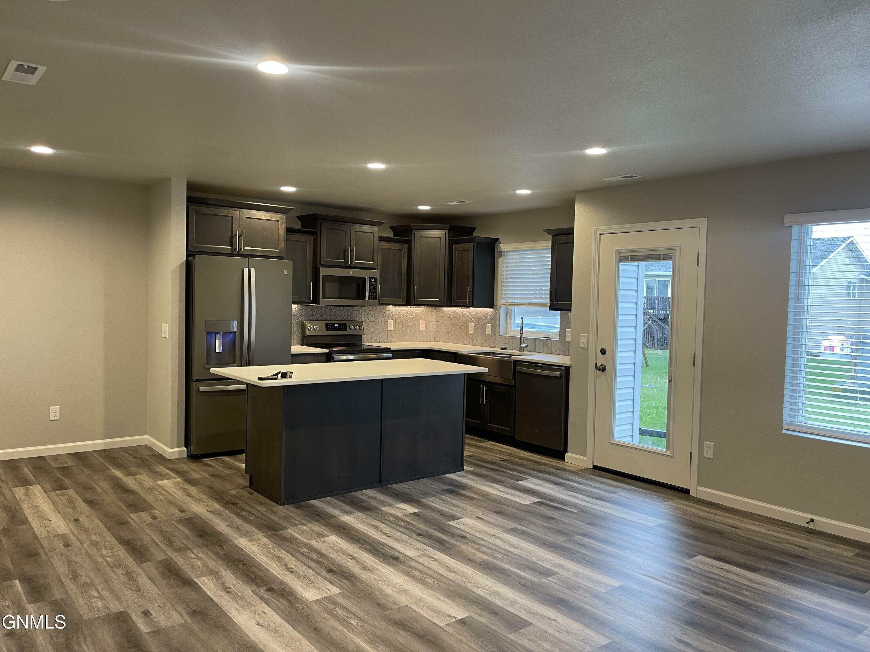 Property Photo: 126 Marshall Lp ND 58504