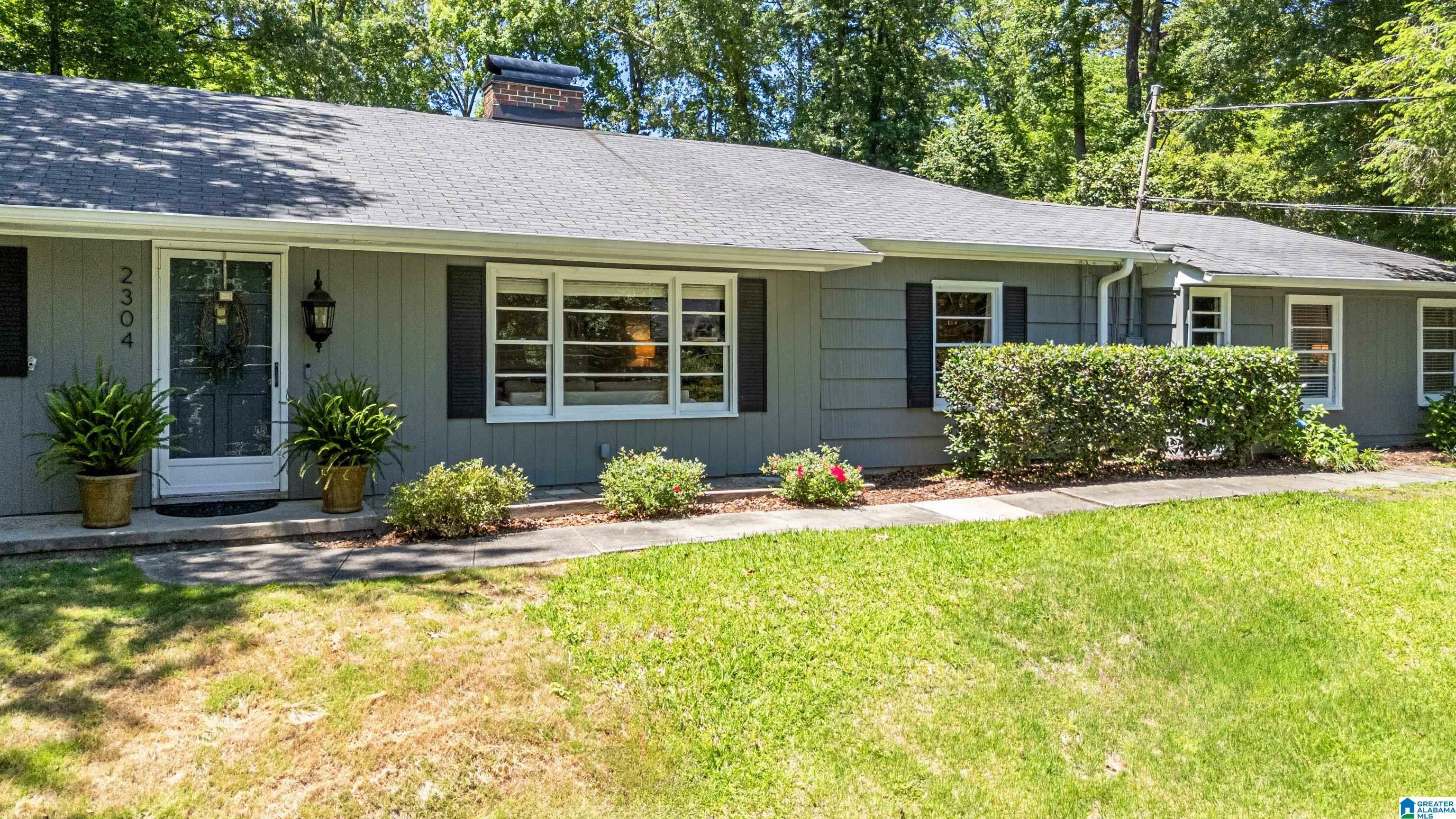 Property Photo: 2304 Teton Road AL 35216