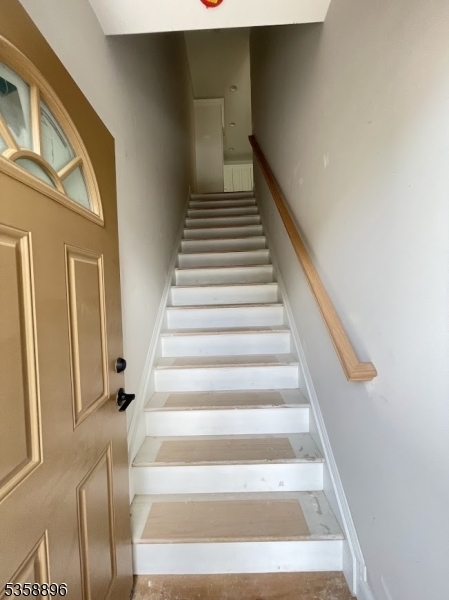 Property Photo: 486 S 19th St 2 NJ 07103