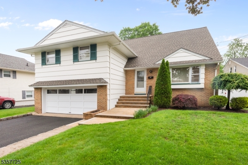 Property Photo: 3 Red Maple Ln NJ 07033