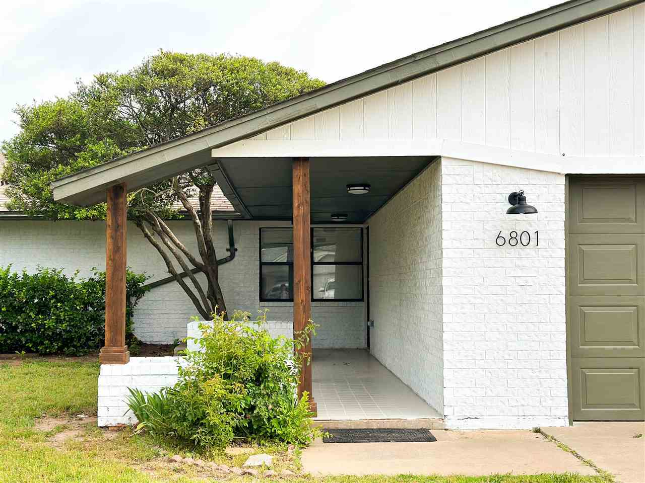 Property Photo: 6801 NW Ferris Ave OK 73505