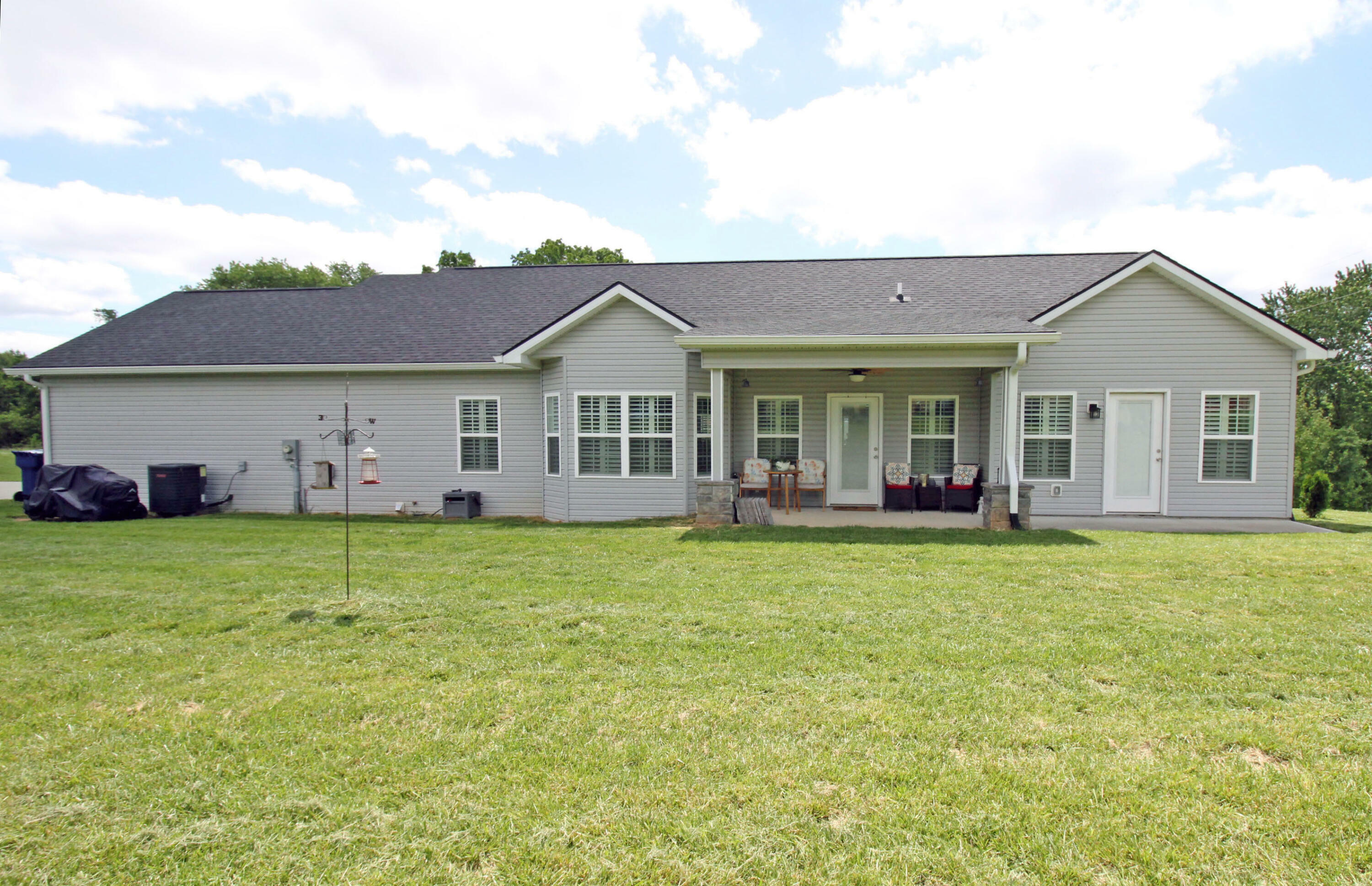 Property Photo: 156 Kaydon'S Way KY 42503