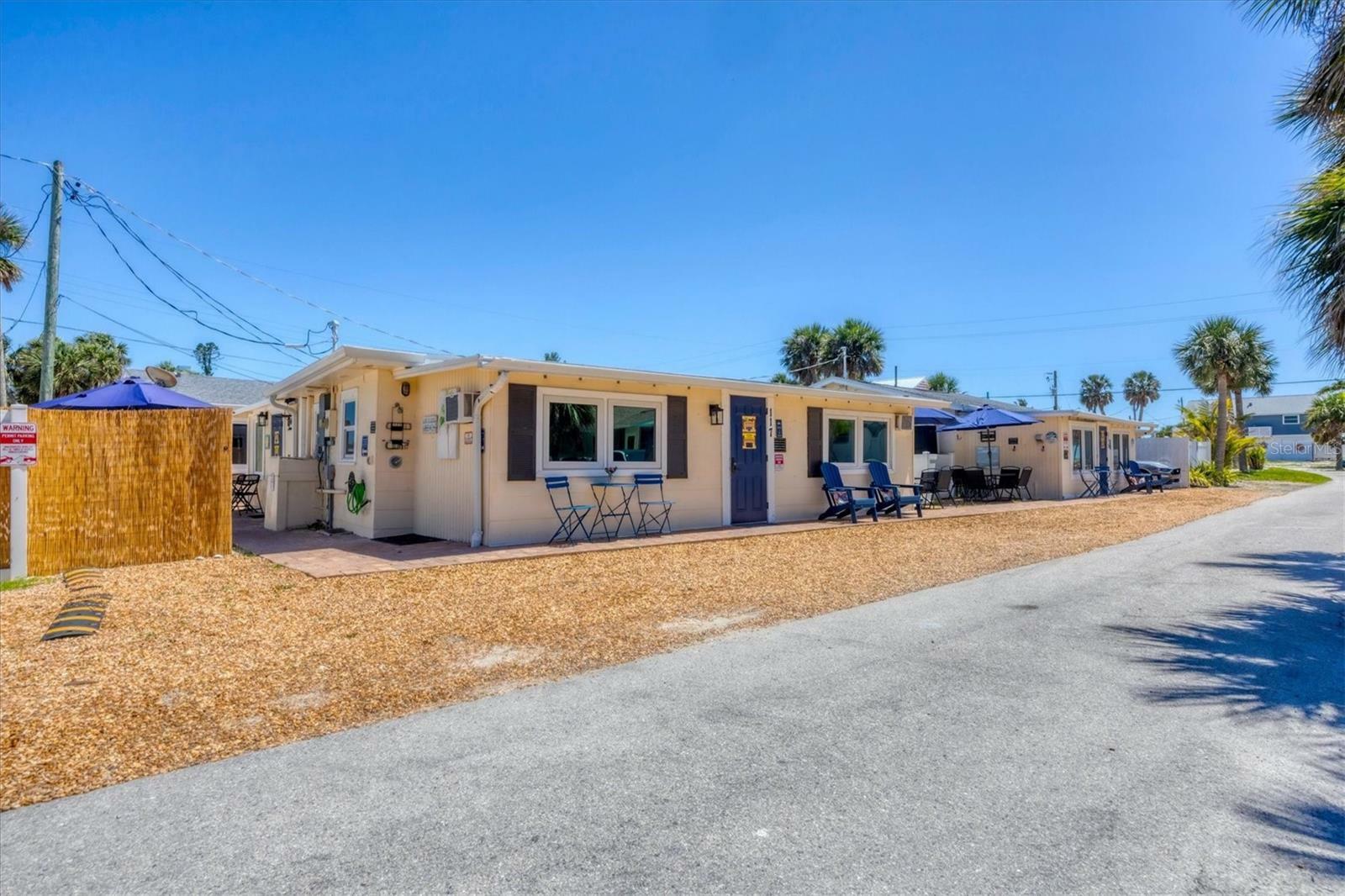 Property Photo: 115 Friendship Lane FL 34223