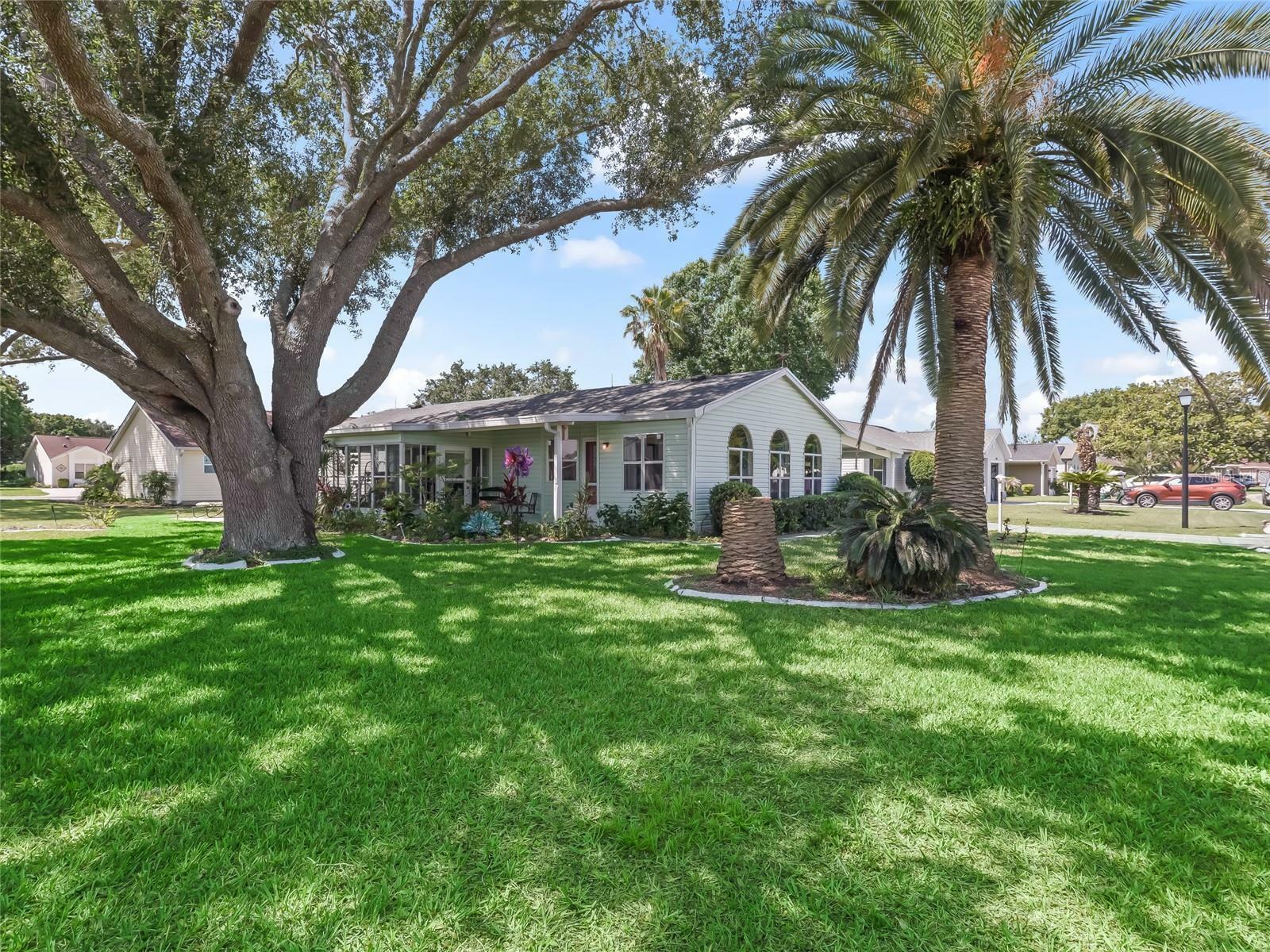 Property Photo: 1202 Del Toro Drive FL 32159
