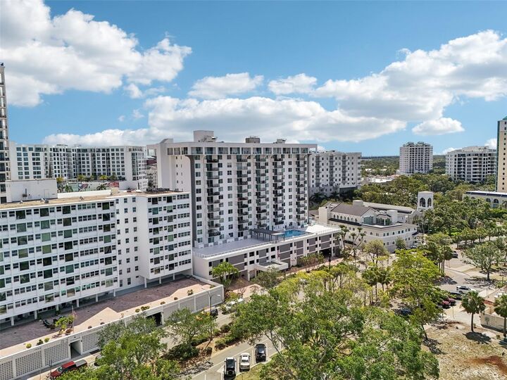 101 S Gulfstream Avenue 6C  Sarasota FL 34236 photo