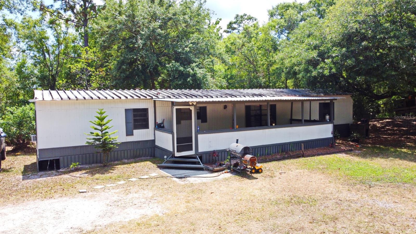 Property Photo:  736 Guy Road  FL 32828 