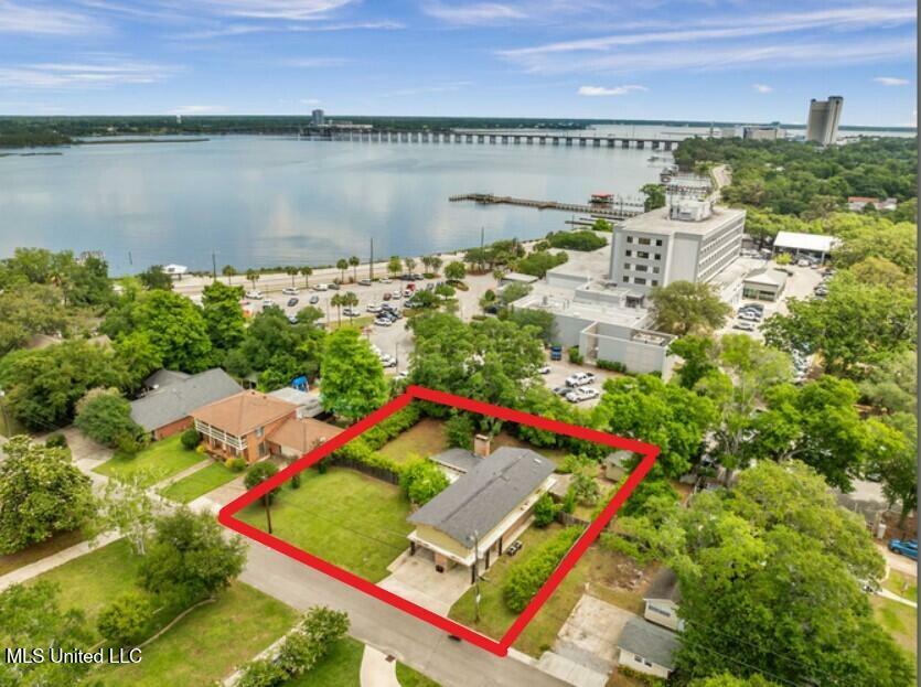 Property Photo: 426 Donwood Place MS 39530
