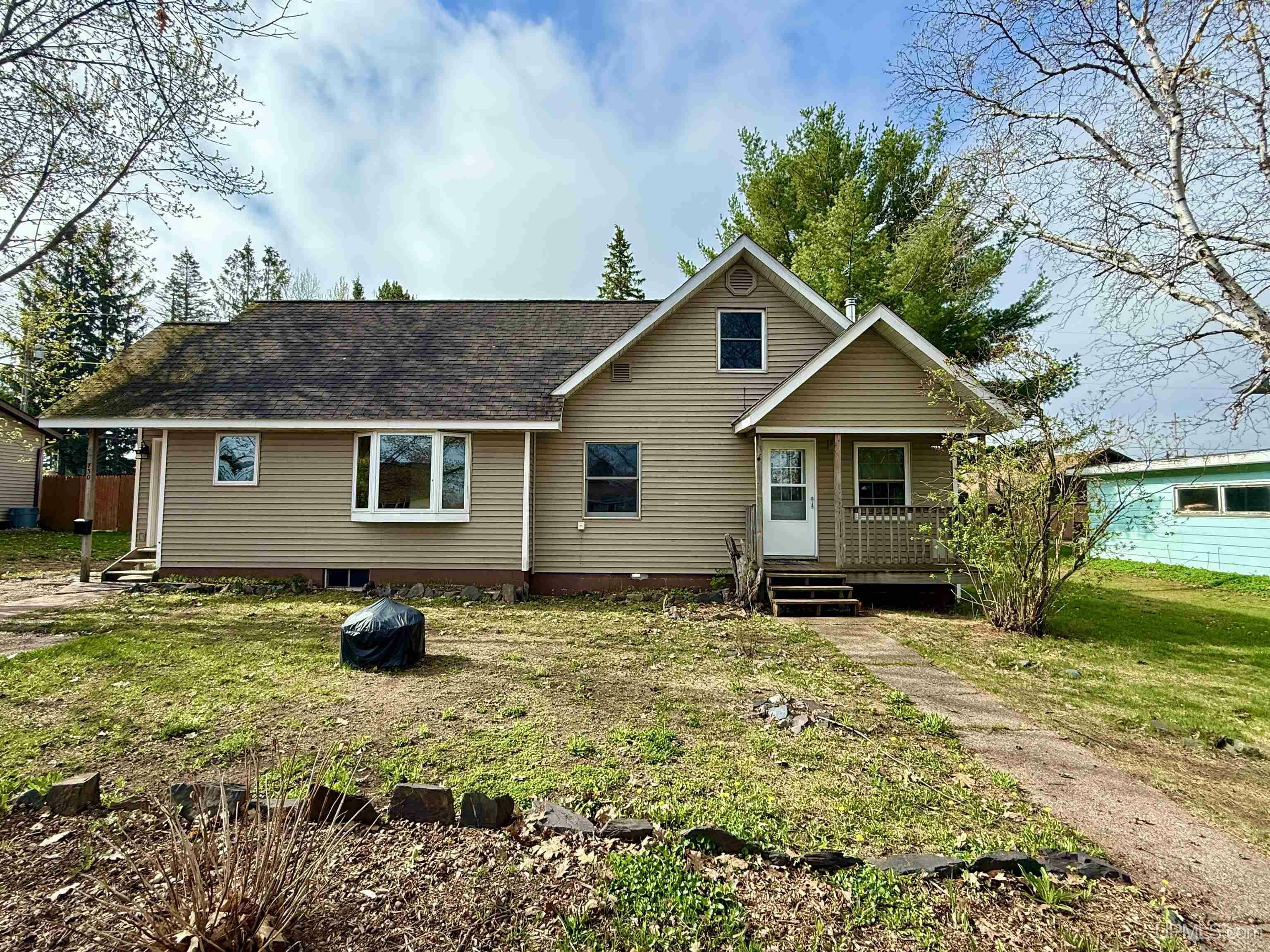 730 Elliott Avenue  Ishpeming MI 49855 photo