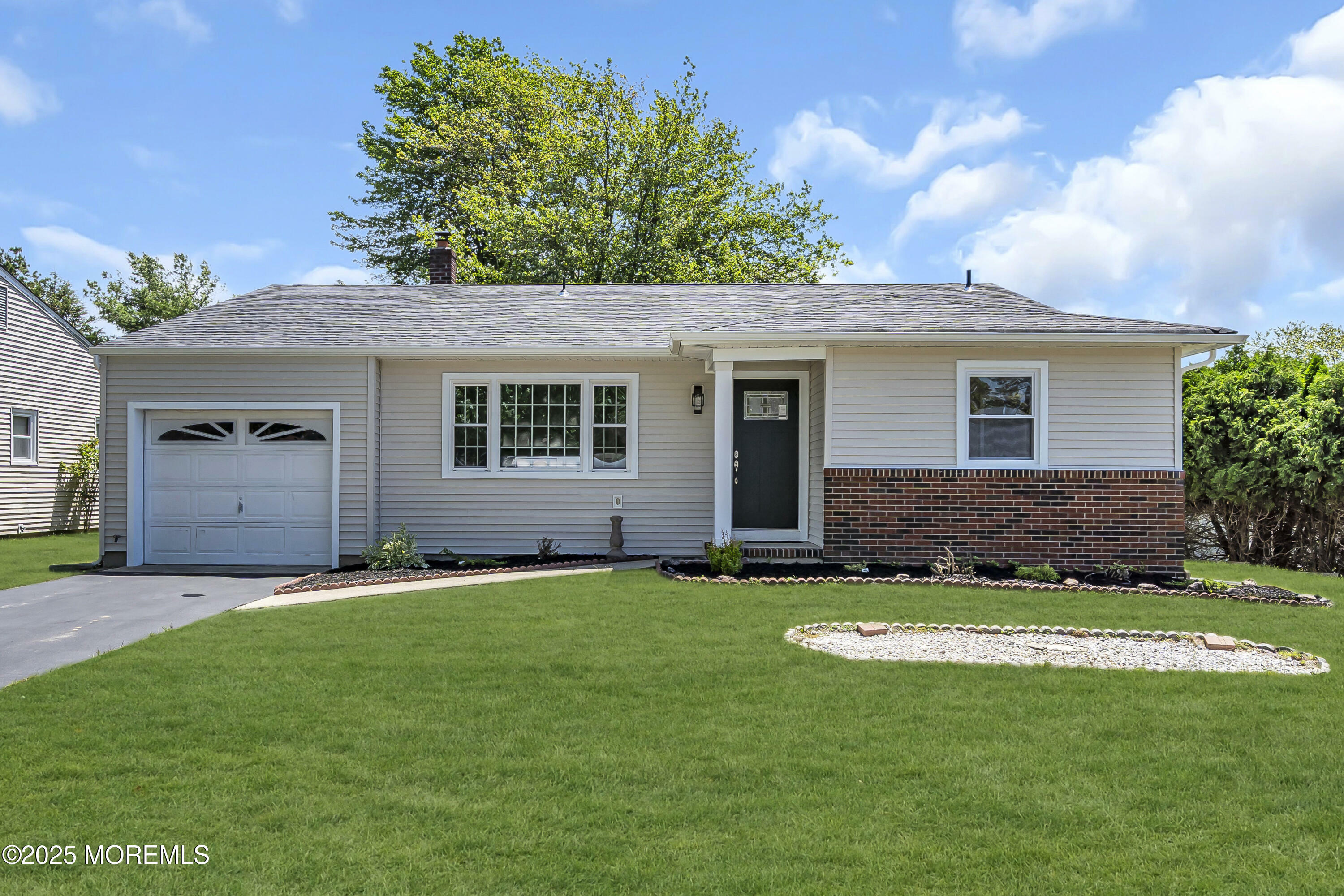 28 Oakfield Road  Toms River NJ 08757 photo