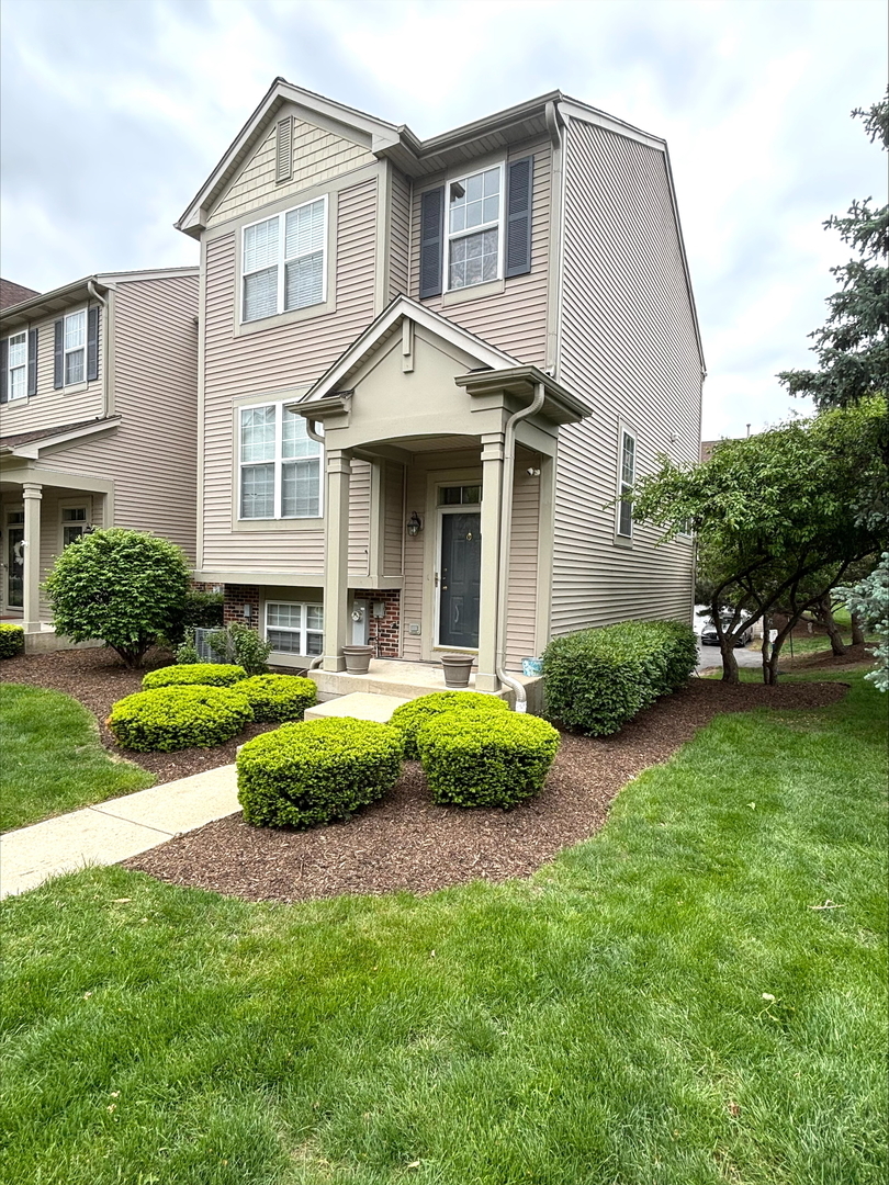 Property Photo:  784 Cherry Creek Drive  IL 60030 