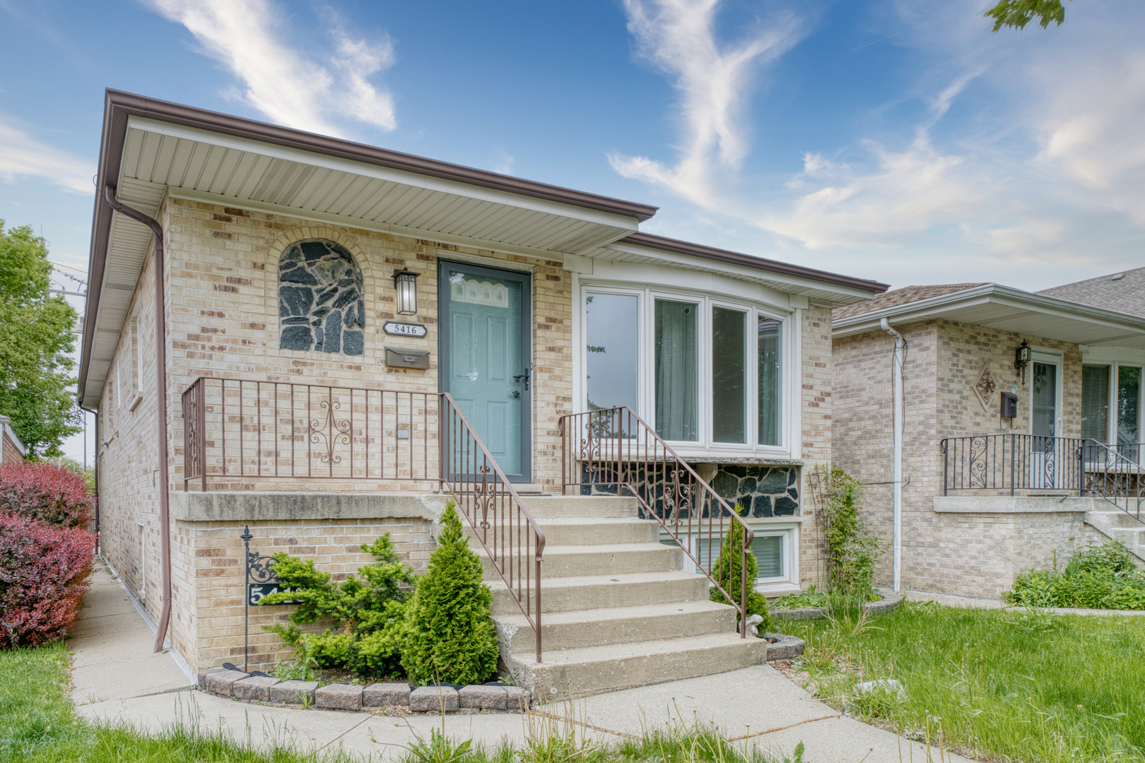 Property Photo: 5416 N Neva Avenue IL 60656
