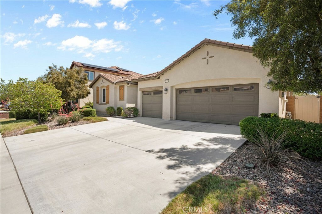 Property Photo: 30156 Bristol Gate Lane CA 92584