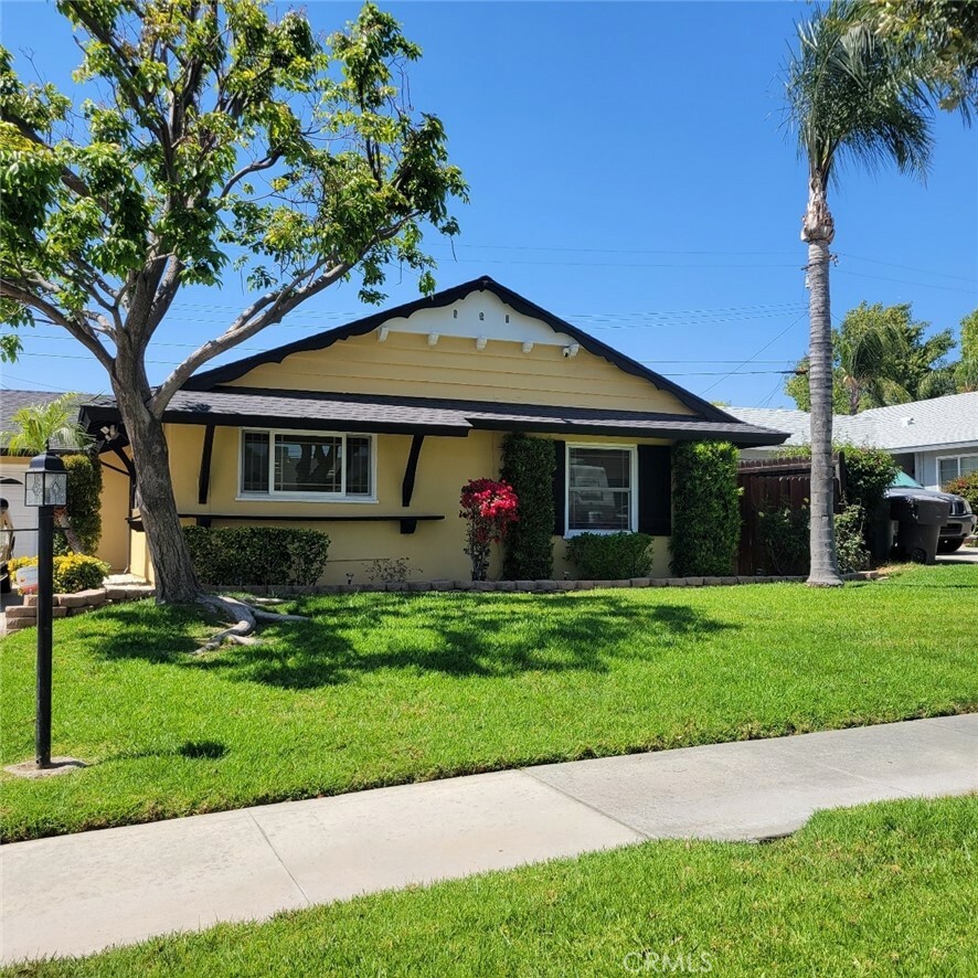 8529 Brunswick Avenue  Riverside CA 92504 photo