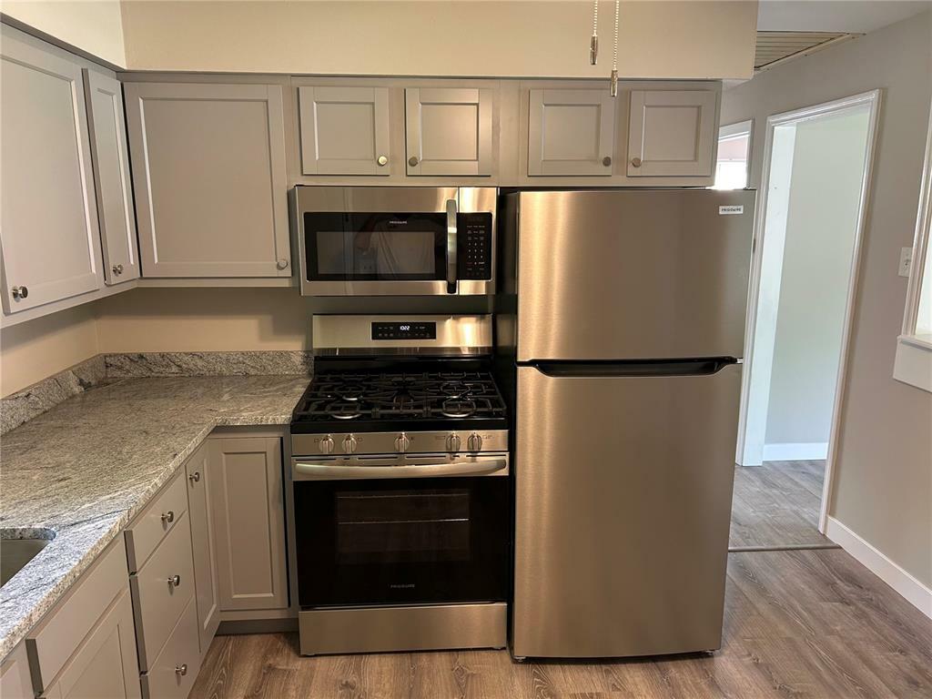 Property Photo: 2412 Chesstal MO 63301