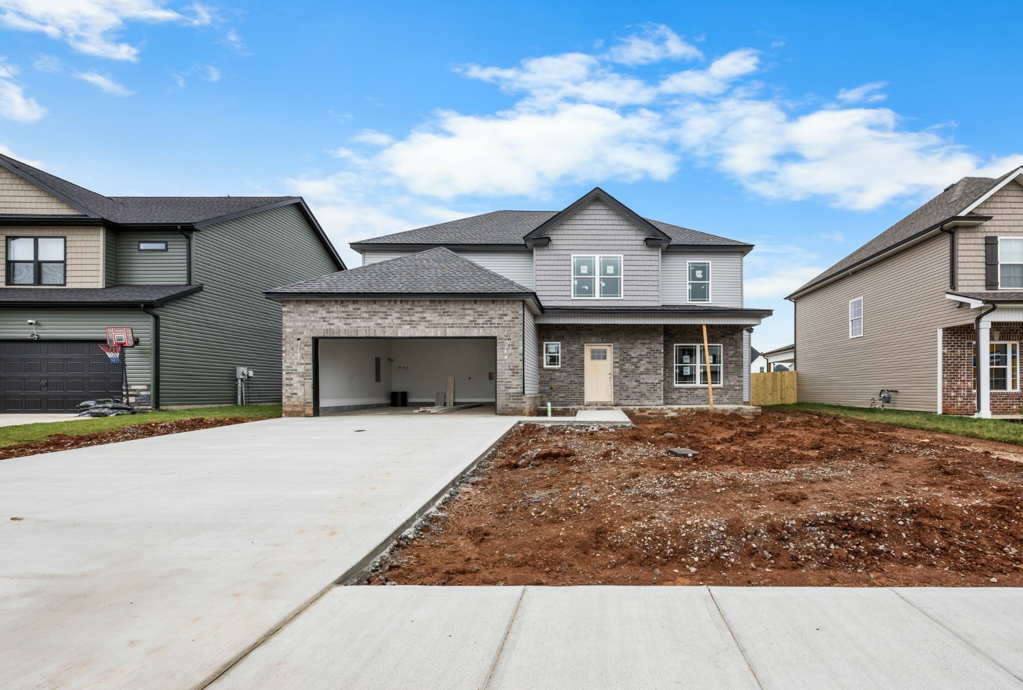 Property Photo: 961 Isaac Dr TN 37040
