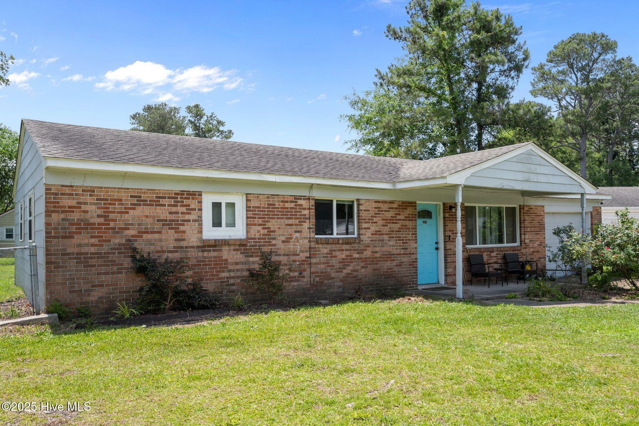 Property Photo: 101 N Glen Court NC 28540