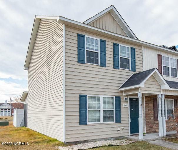 Property Photo:  1001 Grandeur Avenue  NC 28546 